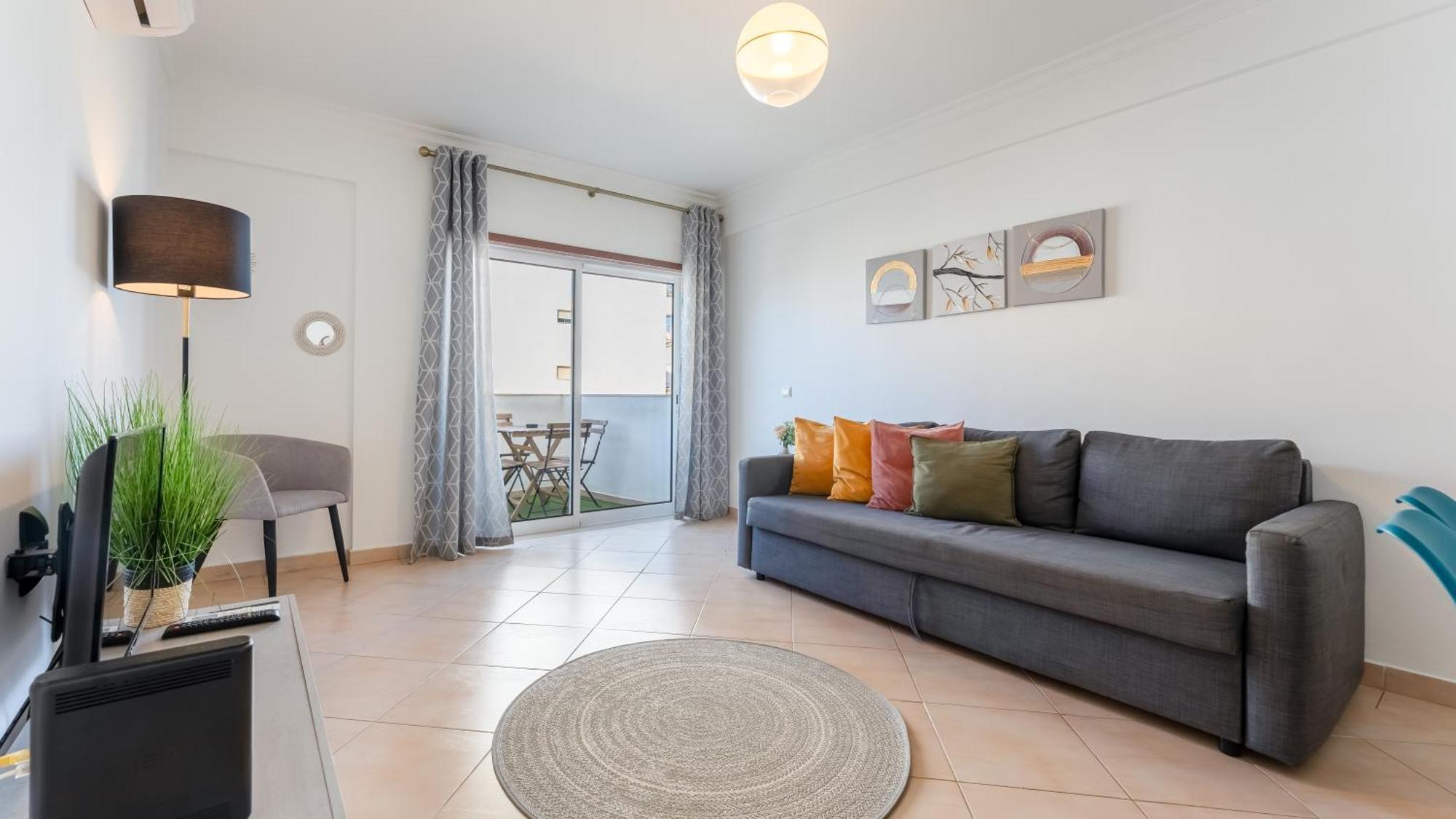 Sunny Retreat With Pool And Balcony By Lovelystay Albufeira Luaran gambar