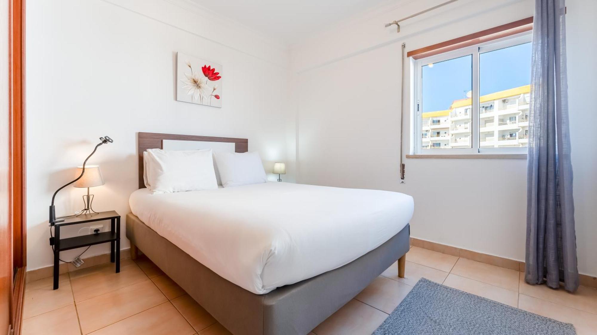 Sunny Retreat With Pool And Balcony By Lovelystay Albufeira Luaran gambar