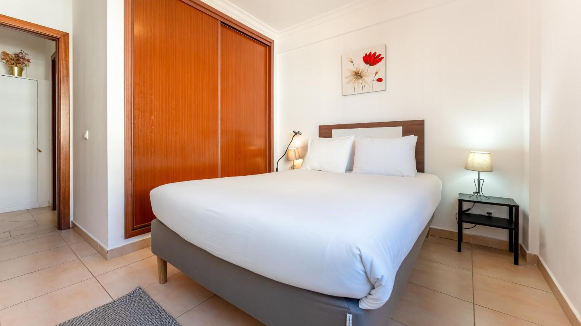 Sunny Retreat With Pool And Balcony By Lovelystay Albufeira Luaran gambar