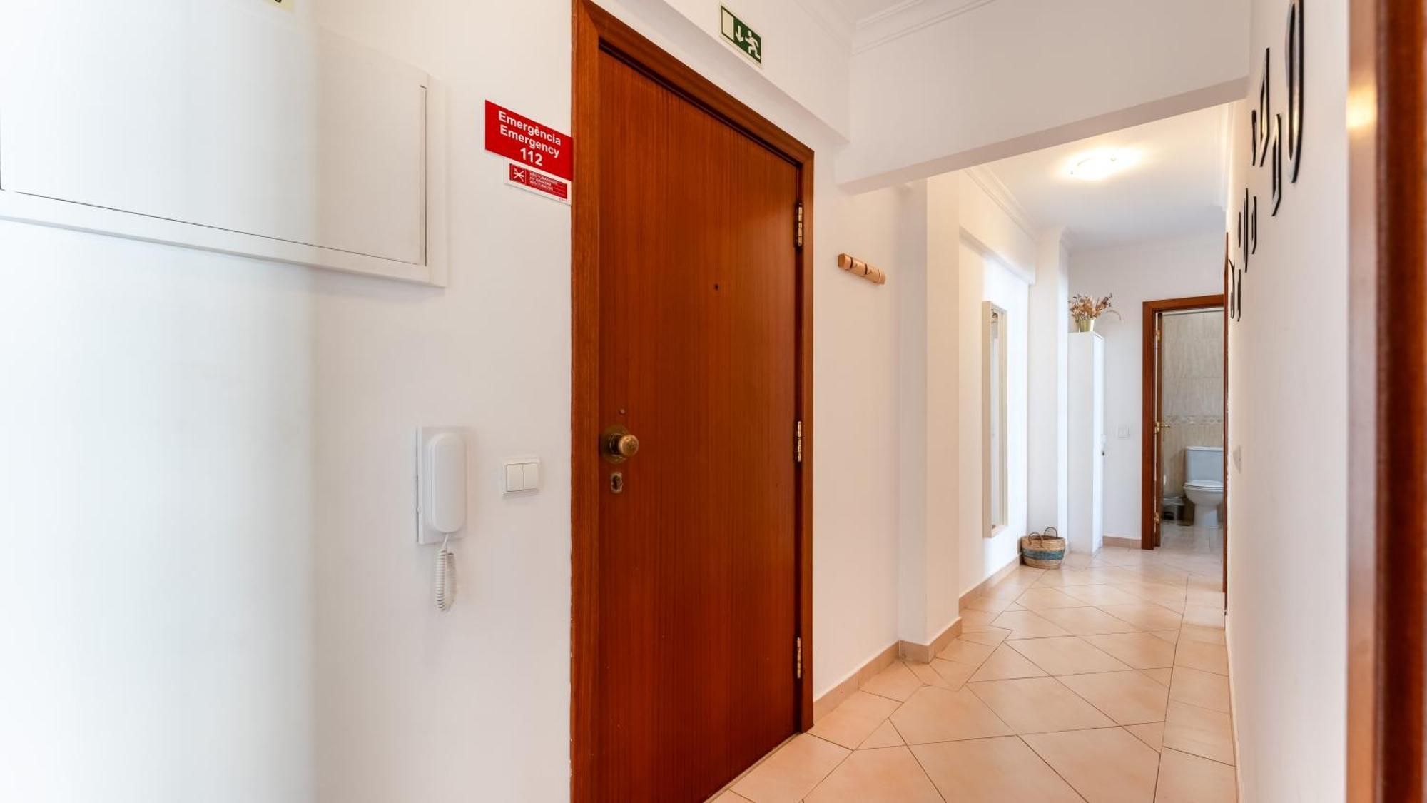 Sunny Retreat With Pool And Balcony By Lovelystay Albufeira Luaran gambar